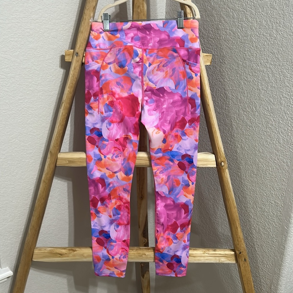 Member’s Mark Girl’s Floral Pink Leggings - Picture 2 of 3